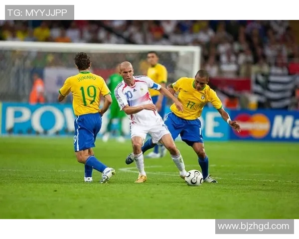 世界各国男足球星风采集锦 展现全球足球巨星精彩瞬间