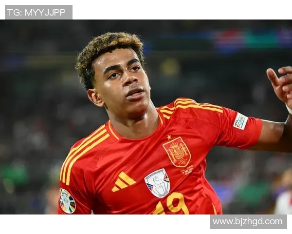 足球球星TD：从天才少年到世界足坛巨星的成长历程与辉煌成就